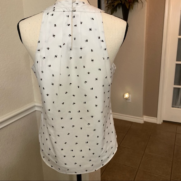 Banana Republic white bee print tank top - Picture 2 of 10